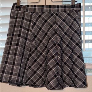 ROMWE Plaid Skater Skirt - Black and White